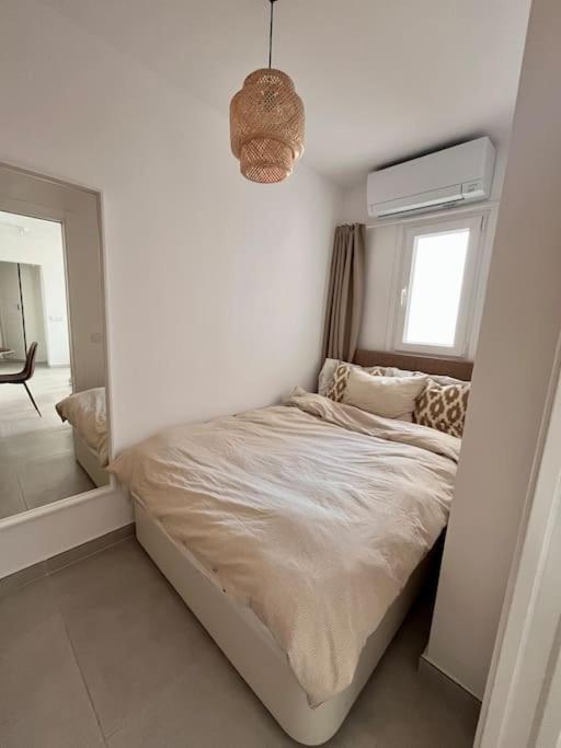 Nyrenoverat! Beachfront Townhouse Med Pool Ferienhaus *