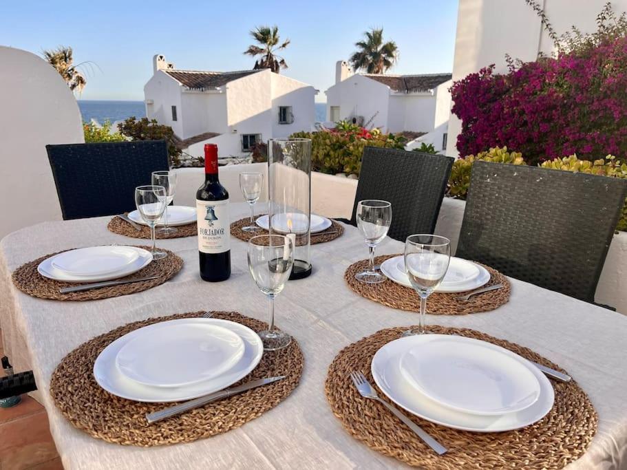 Ferienhaus Nyrenoverat! Beachfront Townhouse Med Pool